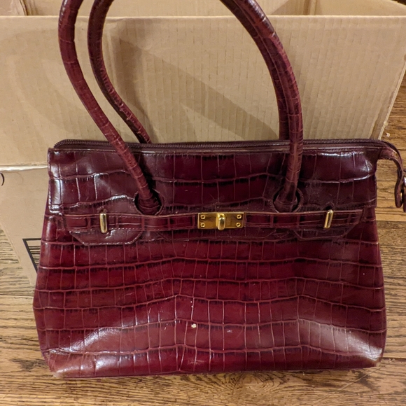 Red/Maroon Aigner Purse - Picture 1 of 7